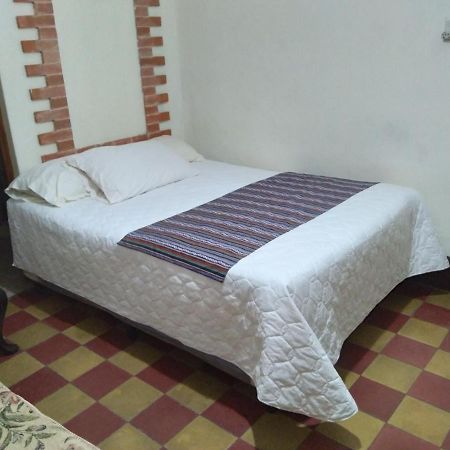 Hotel Acatenango Inn Антигуа-Гватемала Экстерьер фото