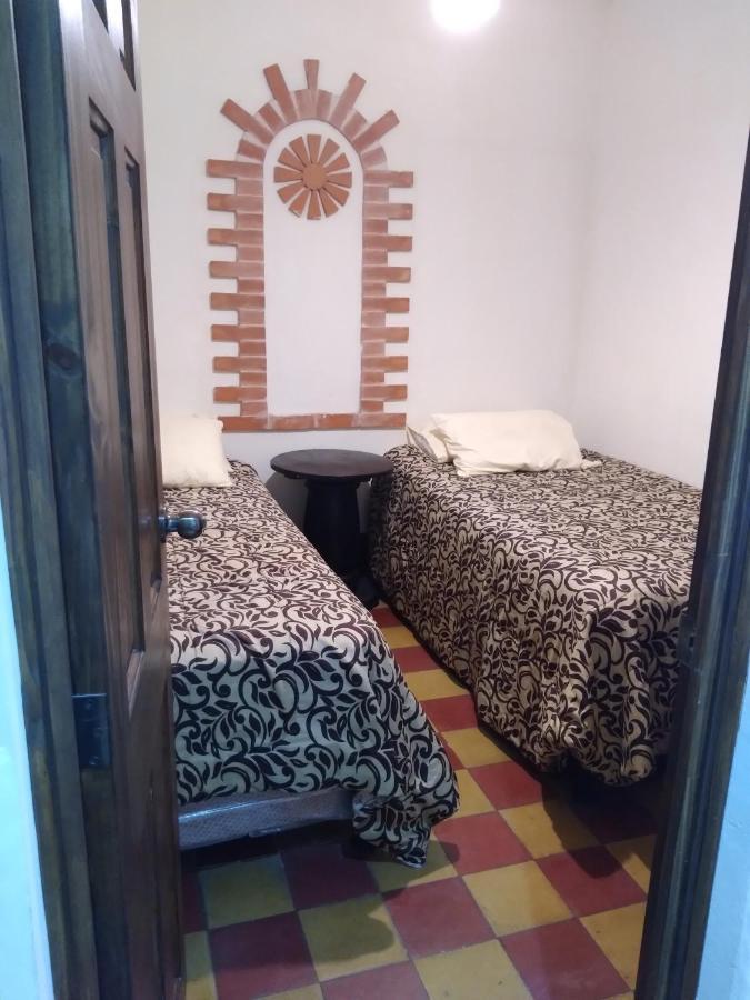 Hotel Acatenango Inn Антигуа-Гватемала Экстерьер фото