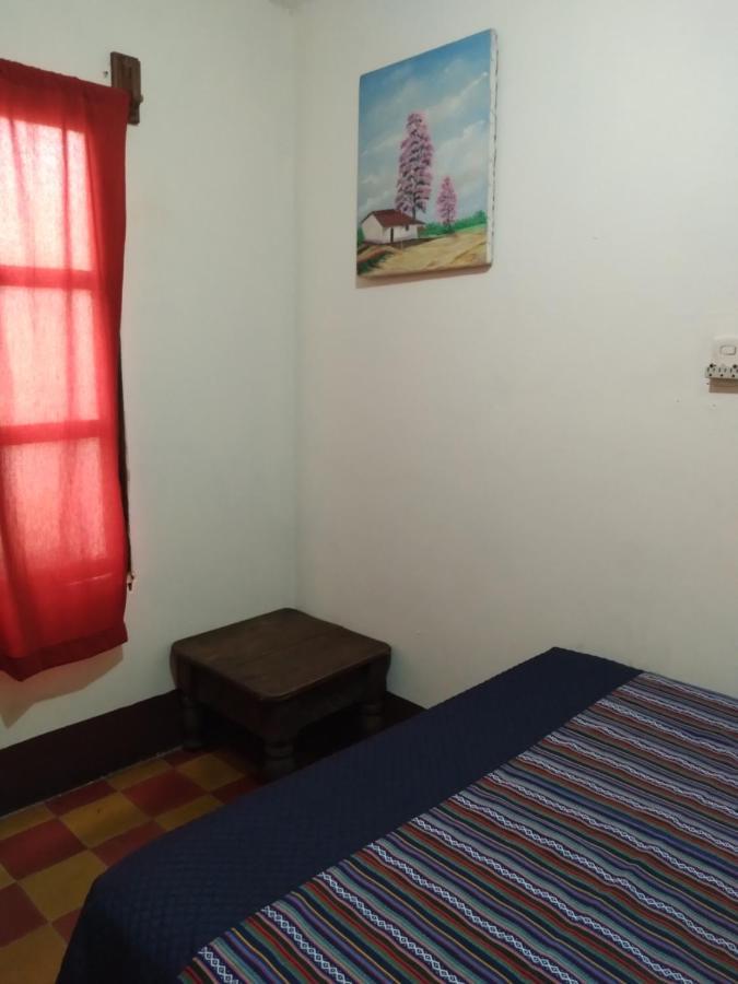 Hotel Acatenango Inn Антигуа-Гватемала Экстерьер фото