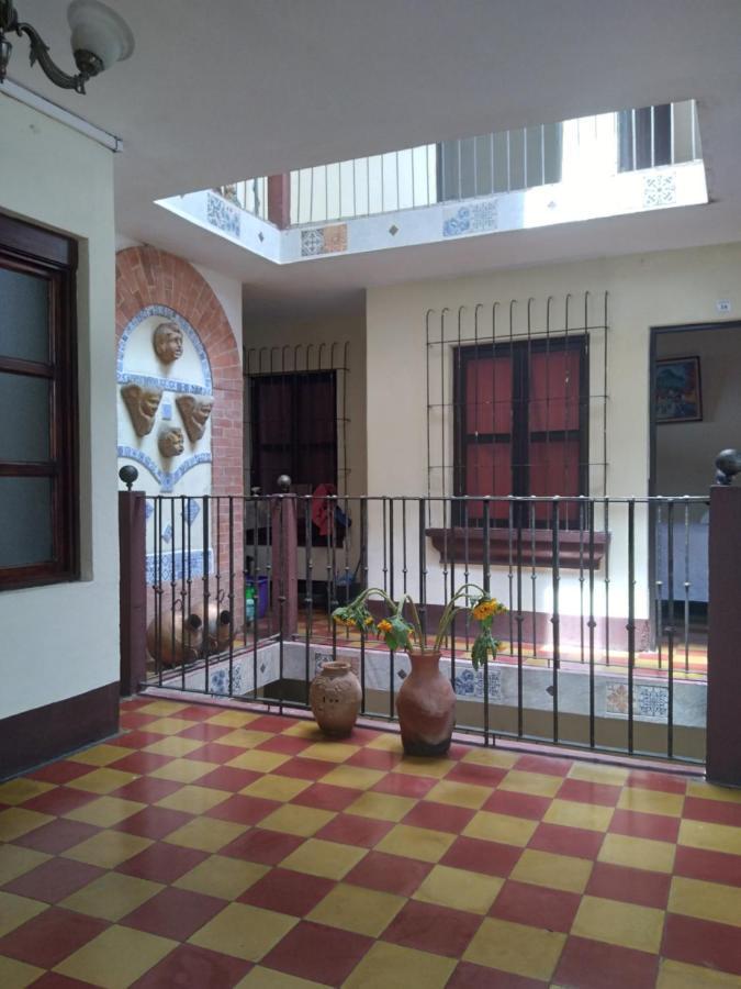 Hotel Acatenango Inn Антигуа-Гватемала Экстерьер фото